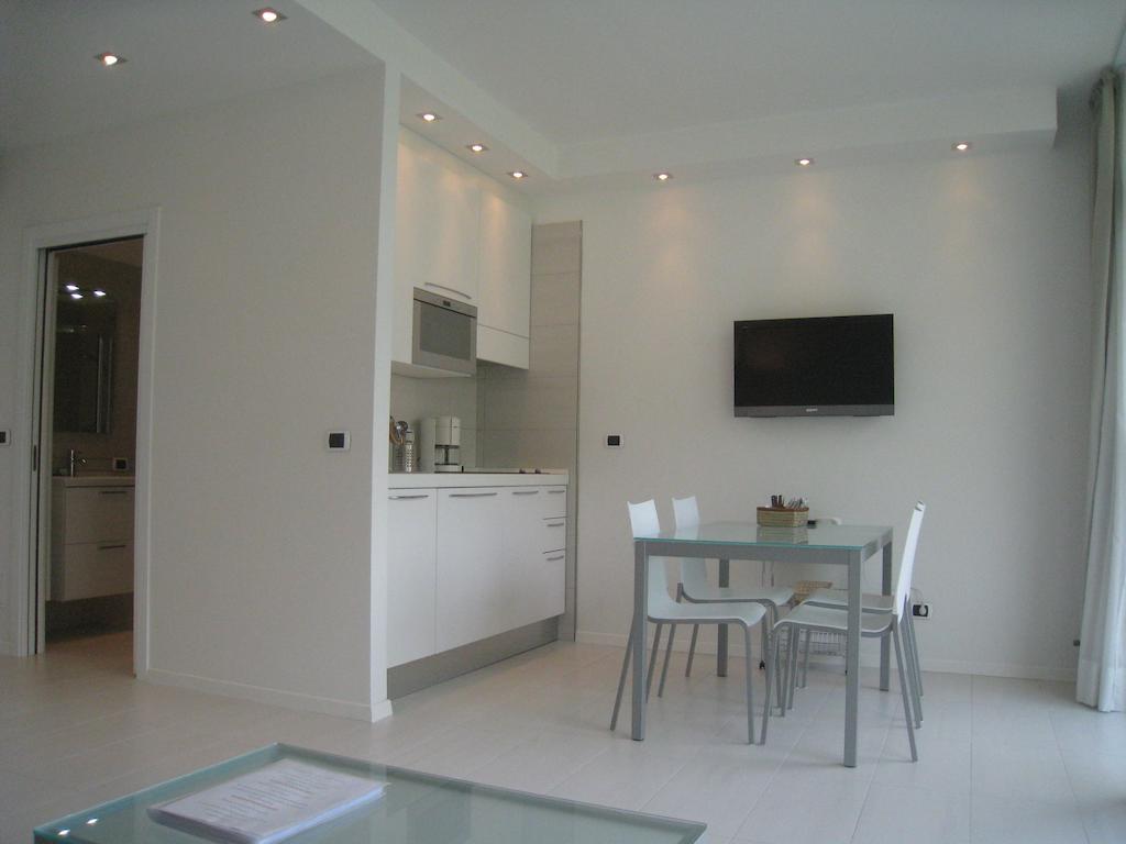 Club Nautico - Phoenix Studio Lake View Riva del Garda Chambre photo