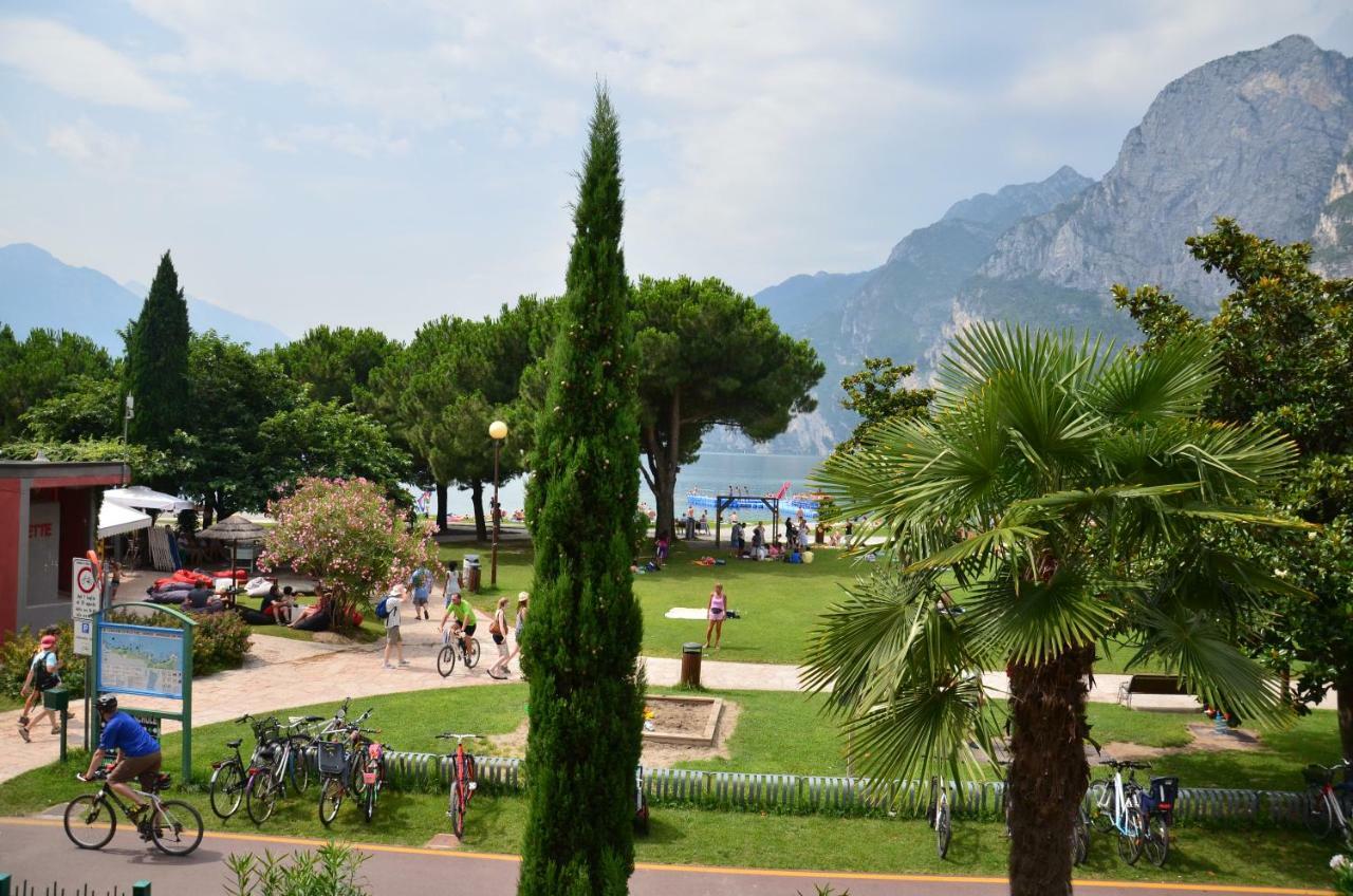 Club Nautico - Phoenix Studio Lake View Riva del Garda Extérieur photo