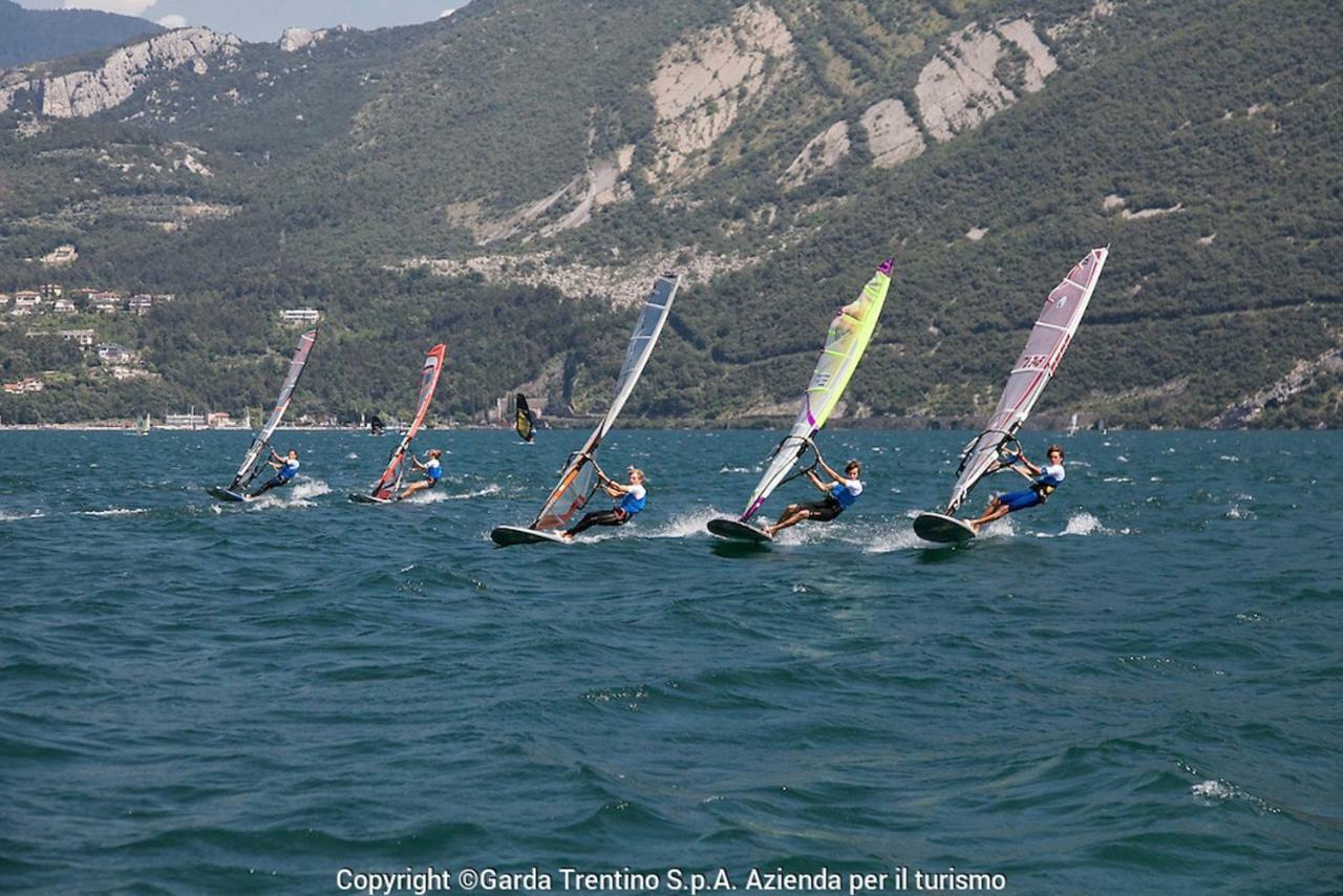 Club Nautico - Phoenix Studio Lake View Riva del Garda Extérieur photo
